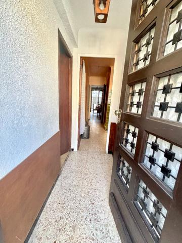 Saint Andre De Sangonis, Maison de village R+1 avec cour