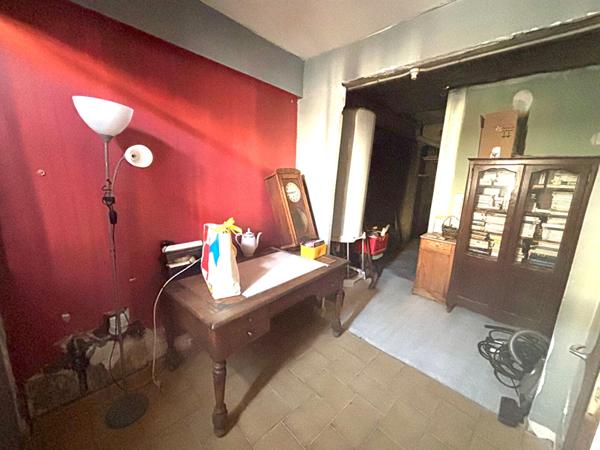 Saint Andre De Sangonis, Maison de village R+1 avec cour