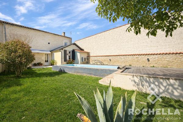 CENTRE-VILLE-SUITE PARENTALE AU RDC