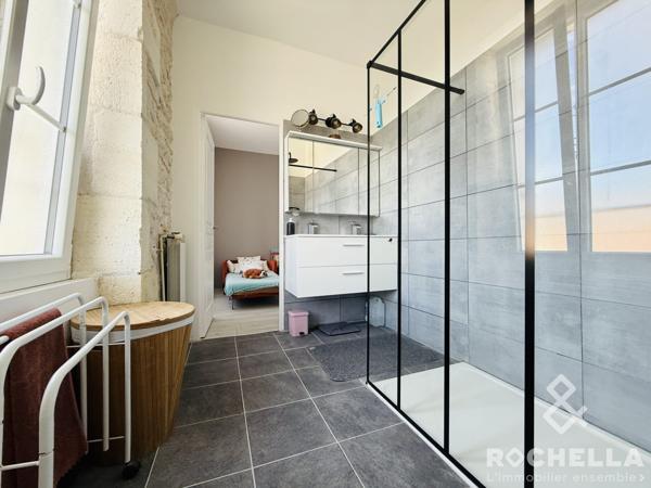 CENTRE-VILLE-SUITE PARENTALE AU RDC