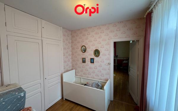 Maison à vendre    5 pièces •  Fins