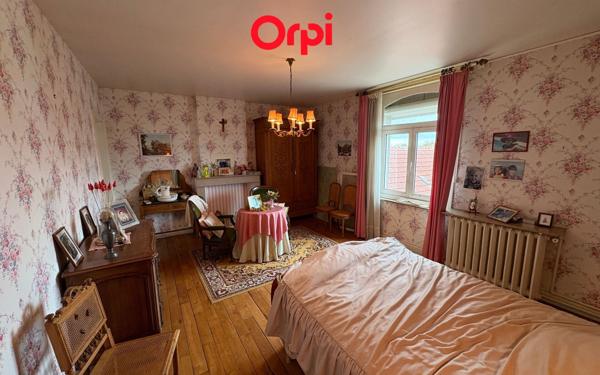 Maison à vendre    5 pièces •  Fins