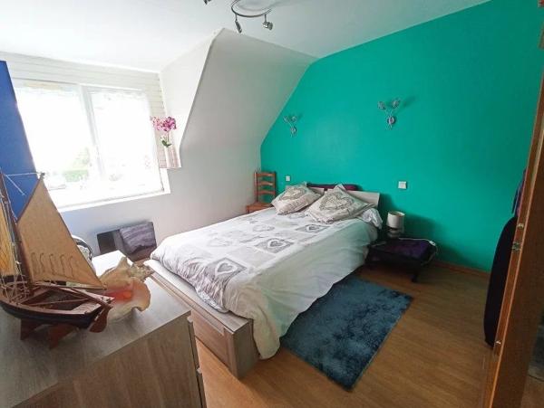 Maison familiale avec accès au canal