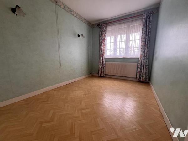 EN SECTEUR CALME - MAISON 4 CHAMBRES - JARDIN - GARAGE 