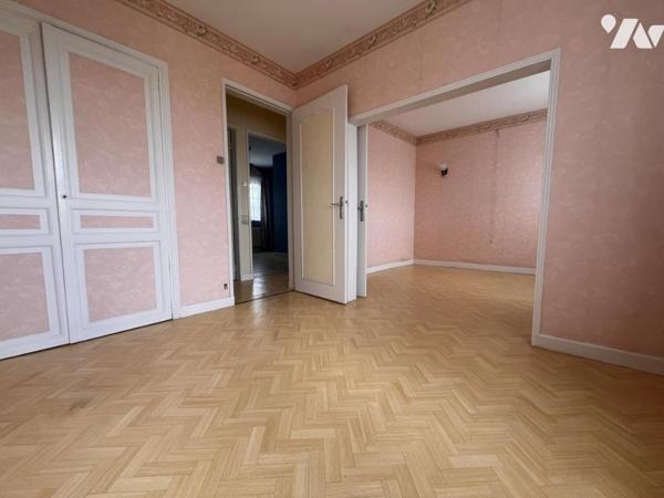 EN SECTEUR CALME - MAISON 4 CHAMBRES - JARDIN - GARAGE 