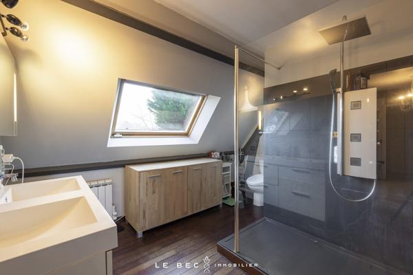 Maison à vendre 11 pièces 7 chambres à PLESCOP