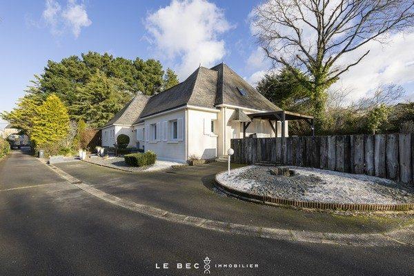 Maison à vendre 11 pièces 7 chambres à PLESCOP