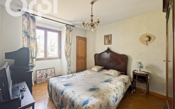 Maison à vendre    4 pièces •  Meyras