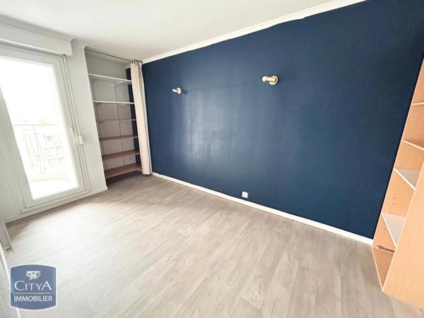 Appartement à louer 3 pièces 82.69m² Valenciennes (59300)