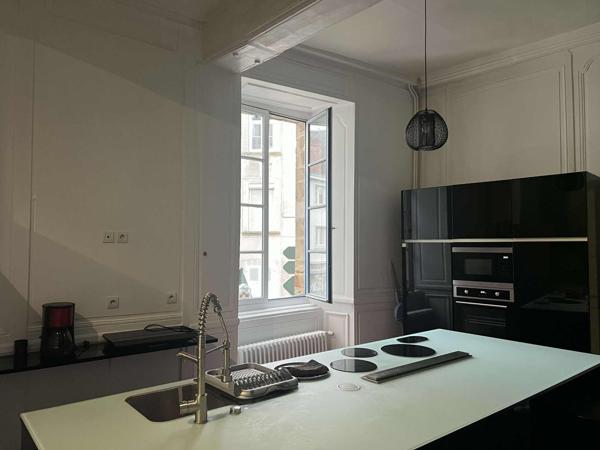 Vitré (35500) Appartement 5 pièces Hyper centre Vitré 109m2