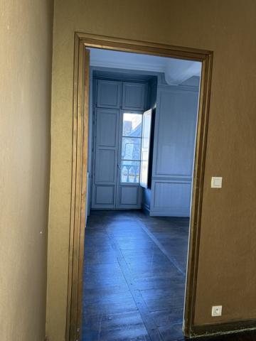 Vitré (35500) Appartement 5 pièces Hyper centre Vitré 109m2