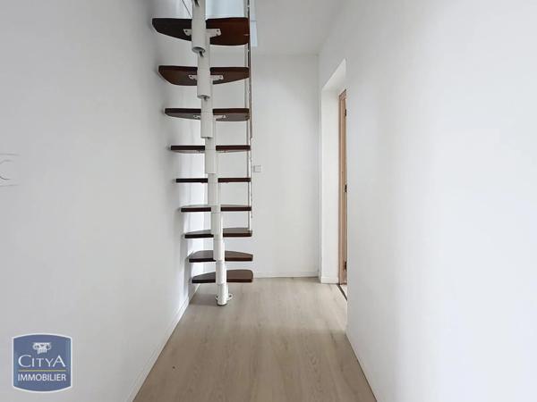 Maison à louer 4 pièces 75.35m² Maubeuge (59600)