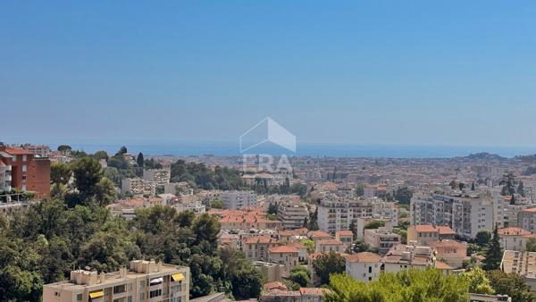 NICE NORD 3P à vendre avec vue mer - Dernier étage