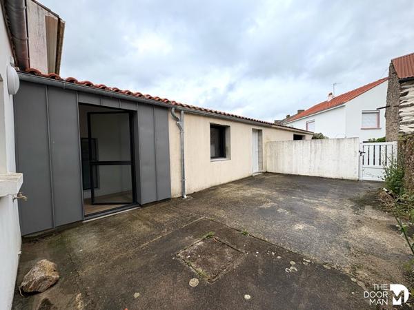Maison - Loué - 70 m² - SAINT-HILAIRE-DE-CHALEONS | The Door Man