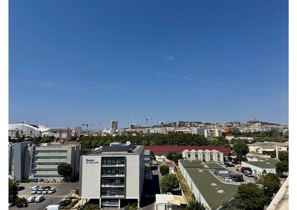 Appartement 4 pièces, Palais Omnisports, Toit terrasse au 8ème Etage  86m² Meublé