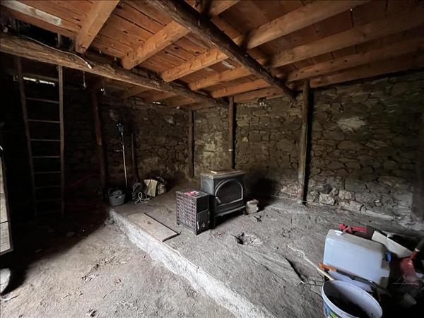 Grange à vendre |  Le Port |  3 pièces