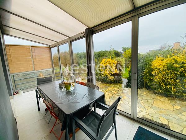 PLÉRIN CENTRE Maison traditionnelle 4 chambres, sous-sol complet, jardin clos