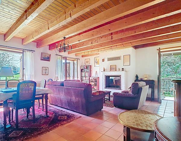 Ferme en pierre de 147 m² à Draillant : Le cachet de l'ancien, le confort du DPE C, la Gare à 5 min !
