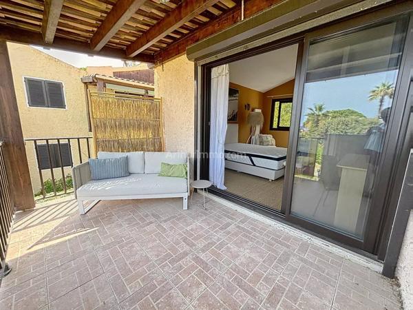 Vente                                                      Appartement
                        
                     5 pièces                      97 m2                     à Lumio