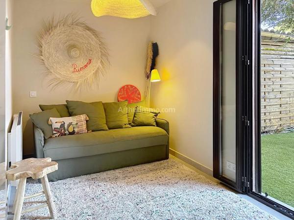 Vente                                                      Appartement
                        
                     5 pièces                      97 m2                     à Lumio