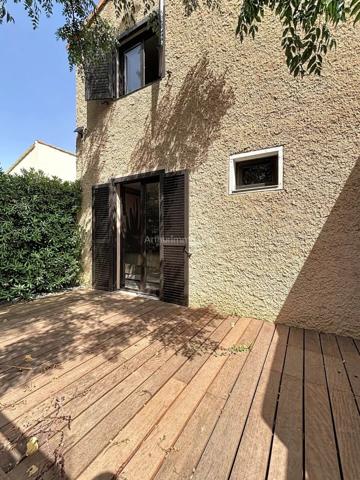 Vente                                                      Appartement
                        
                     5 pièces                      97 m2                     à Lumio