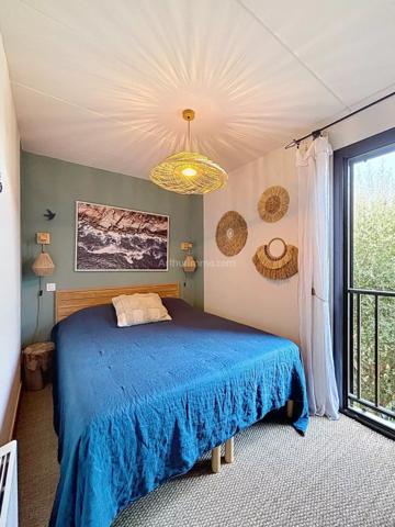 Vente                                                      Appartement
                        
                     5 pièces                      97 m2                     à Lumio