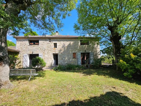 Laroque-Timbaut, maison 18ème, 324 m², 10 pièces, double garage, terrasses, vue