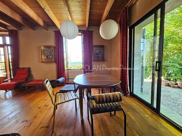 Laroque-Timbaut, maison 18ème, 324 m², 10 pièces, double garage, terrasses, vue