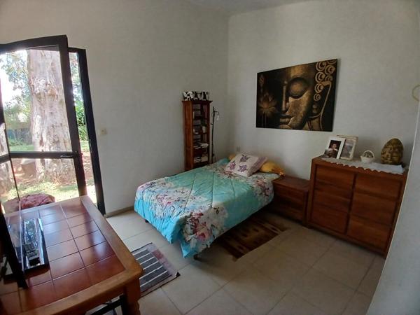 A vendre Charmante villa F4/5 de 133 m² sur terrain arboré de 600 m²