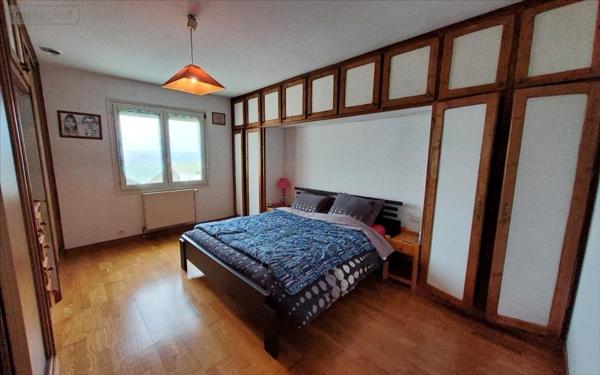 Maison individuelle à vendre à Carhaix-Plouguer dans le Finistère (29270), ref : 29066-1000674