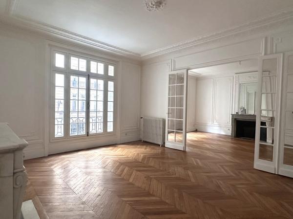 Appartement 6 pièces à louer