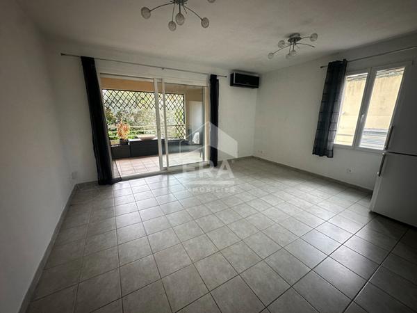 SAINT-CHAMAS - Appartement  2 pièces - 44 m2 - Terrasse