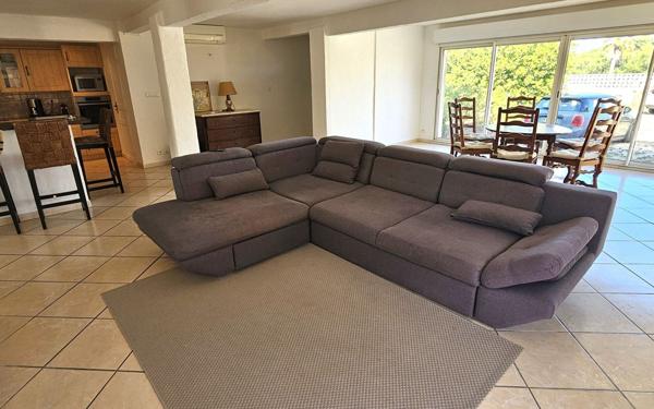 Appartement à vendre    4 pièces • 130 m2 Hyères