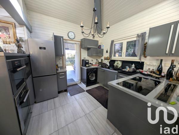 Châlet 3 pièces de 62 m² à Gassin (83580)