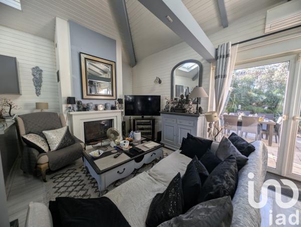 Châlet 3 pièces de 62 m² à Gassin (83580)