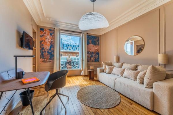 A LOUER : T5 à PARIS 03 • Rue Paul Dubois - Paris 3ème • 8 900 € CC • Réf. 5876