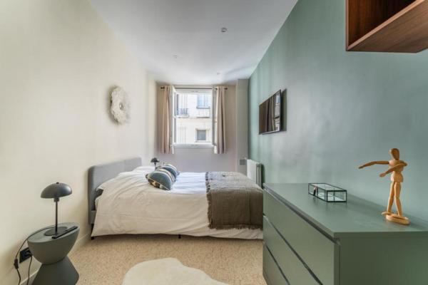 A LOUER : T5 à PARIS 03 • Rue Paul Dubois - Paris 3ème • 8 900 € CC • Réf. 5876