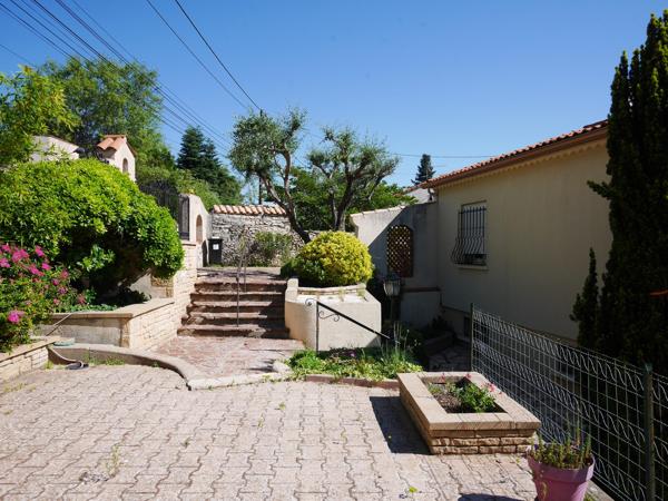 MAISON DE VILLE FORT POTENTIEL