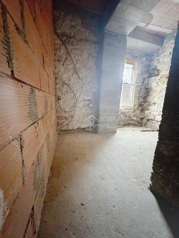 Versols-et-Lapeyre (12400) Maison village pierres T4 102m2 hab à aménager