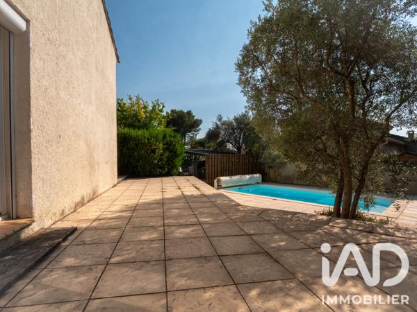 Maison à vendre 6 pièces 177 m² Villeneuve-lès-Avignon