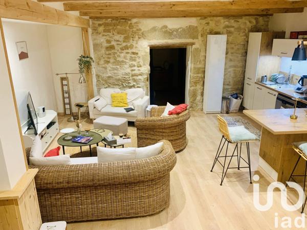 Appartement 3 pièces de 77 m² à Châteauneuf-du-Pape (84230)