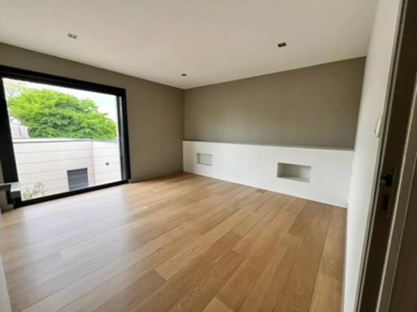 Maison d’exception de 268 m2 avec une dépendance de 74m2 terrain de 800 m2 Quartier Sacré-Cœur