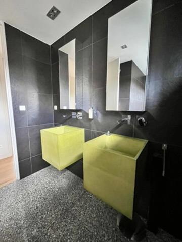 Maison d’exception de 268 m2 avec une dépendance de 74m2 terrain de 800 m2 Quartier Sacré-Cœur