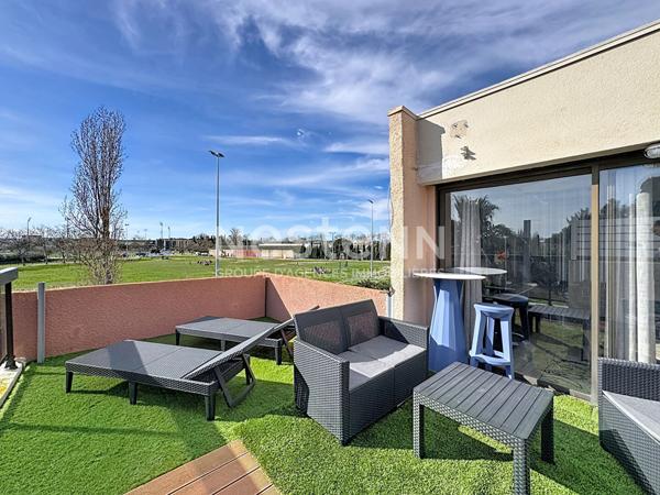 Appartement lumineux avec grande terrasse et parking à Narbonne