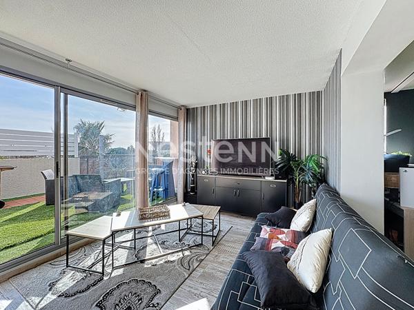 Appartement lumineux avec grande terrasse et parking à Narbonne