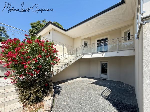 Maison contemporaine de 253 m² avec piscine, garage isolé de 100 m² et terrain de 4 728 m² – CHANCELADE- aucun travaux à prévoir