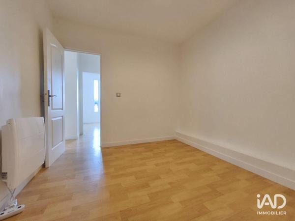 Location appartement 3 pièces 54 m² Villecresnes