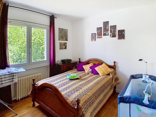 Appartement 135m² dans petite copropriété de seulement 3 logements et un dépôt