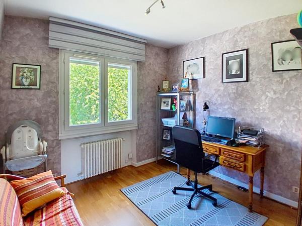 Appartement 135m² dans petite copropriété de seulement 3 logements et un dépôt