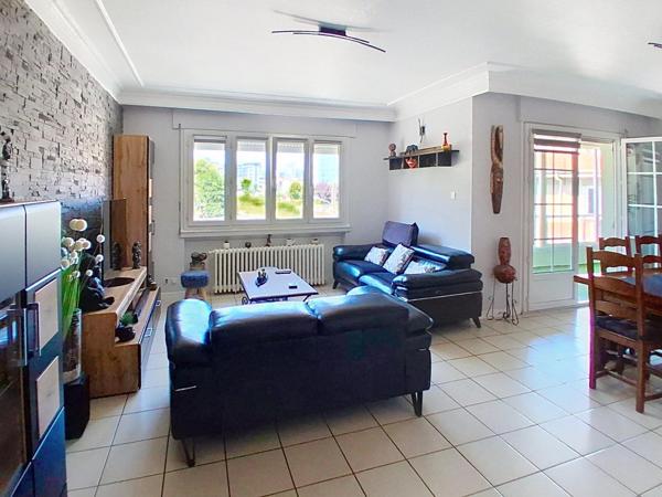 Appartement 135m² dans petite copropriété de seulement 3 logements et un dépôt